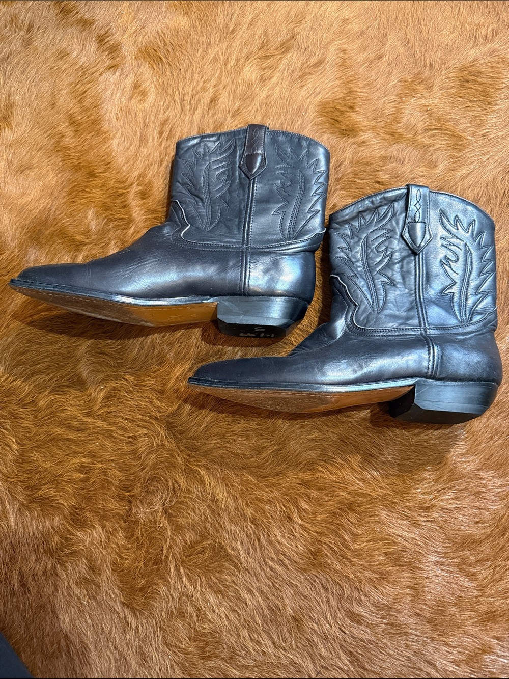 Seychelles Black Leather Western Ankle Boots with Stitch Detail